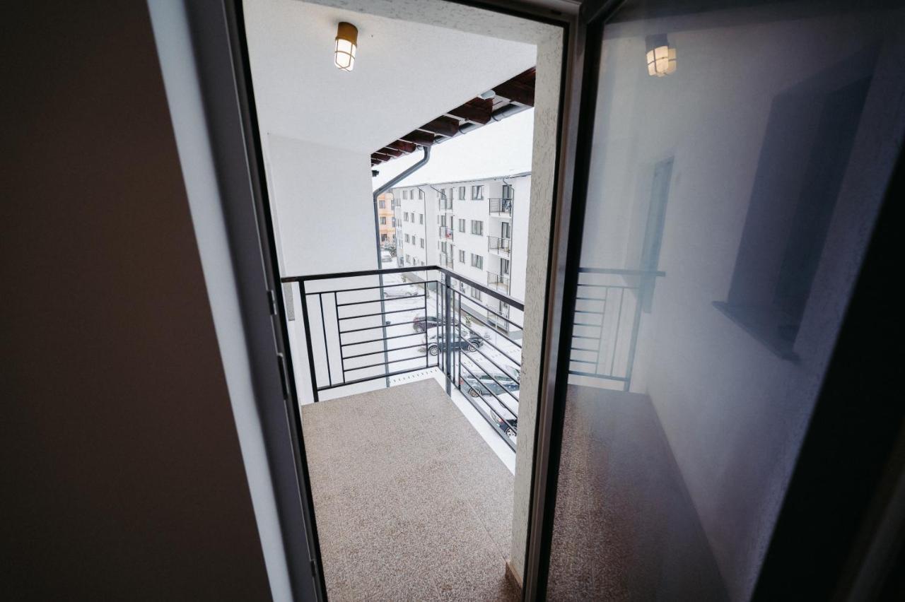 Modern Loft One Apartment Suceava Exterior foto